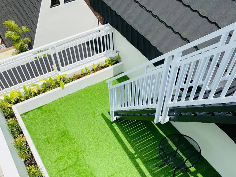 Artificial Grass for Roof Terraces for homes and businesses across the UK